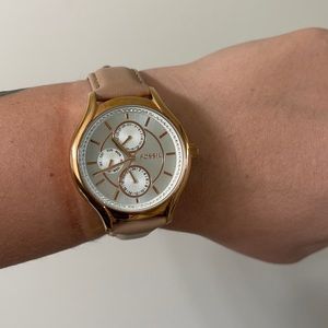 Fossil rose gold watch w leather band